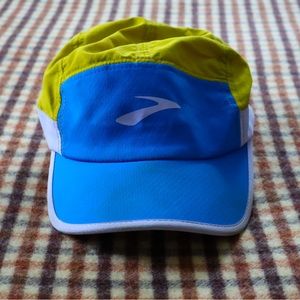Brooks lightweight running hat - adjustable size